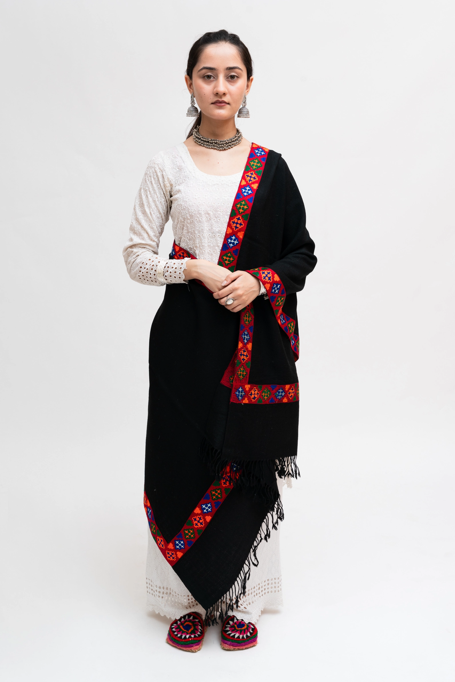 Kinauri Style Stole With Embroidery - Image 2