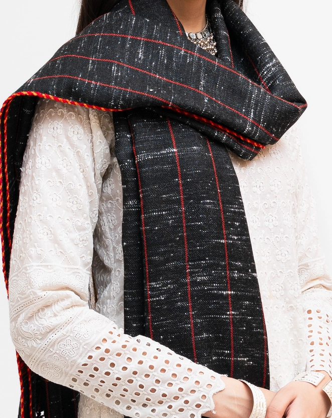 Single Patti Design Stole With Angora Slub - Image 2