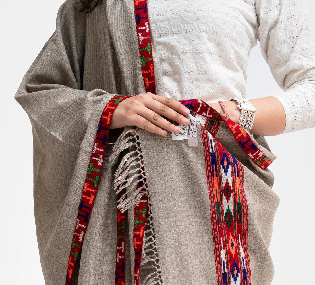 Single Patti Kinauri Shawl - Image 8