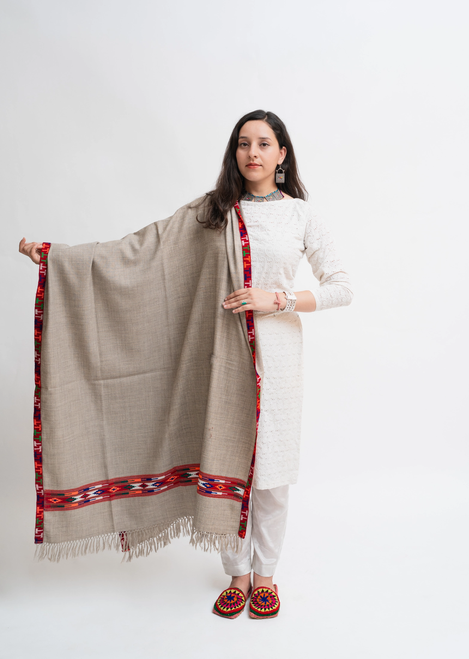 Single Patti Kinauri Shawl - Image 9