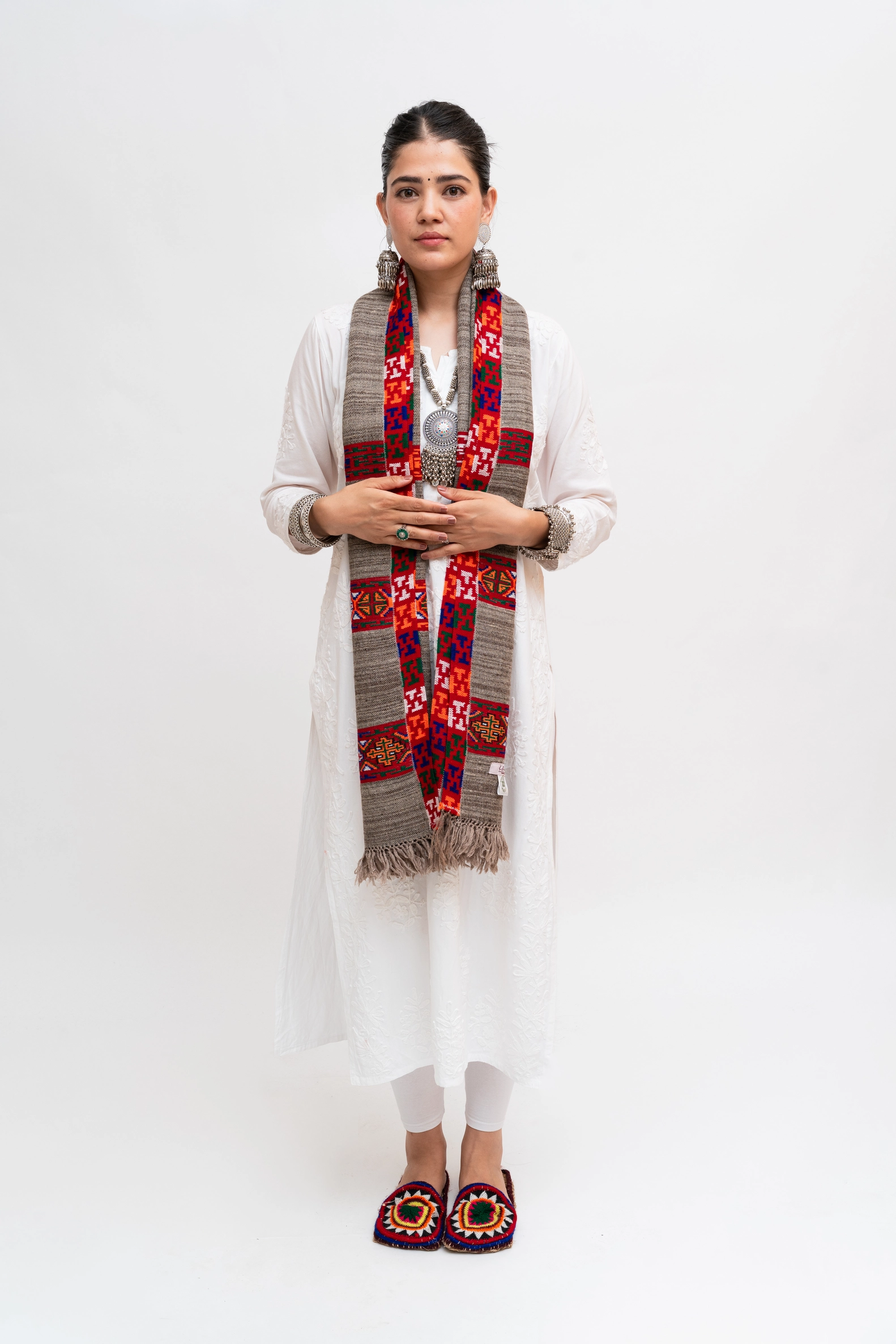 3 Patti Kinauri Yakwool Stole With Extra Border - Image 3