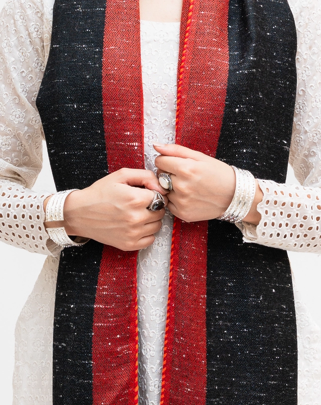 Single Patti Kingri Stole with Angora Slub - Image 6